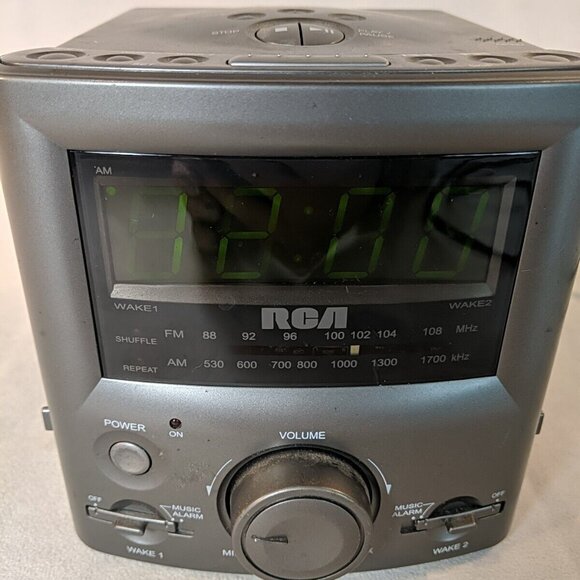 RCA Mini Silver Stereo Clock Radio Dual Alarm RP3751A READ PARTS CD NOT WORKING - Picture 2 of 8